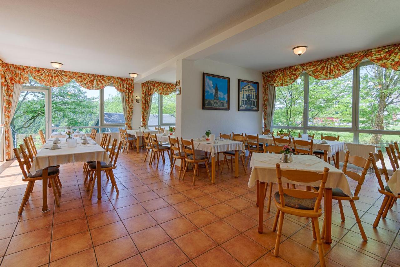 Hotel Haus Oberland マッサーベルク エクステリア 写真