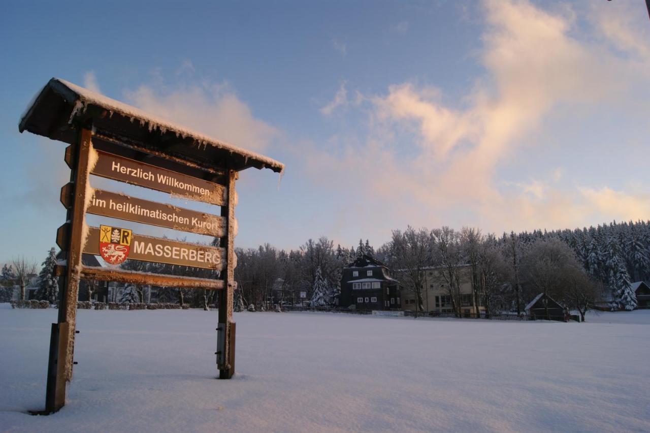 Hotel Haus Oberland マッサーベルク エクステリア 写真