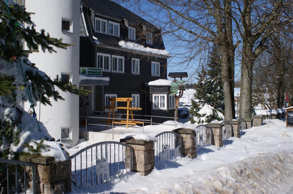 Hotel Haus Oberland マッサーベルク エクステリア 写真