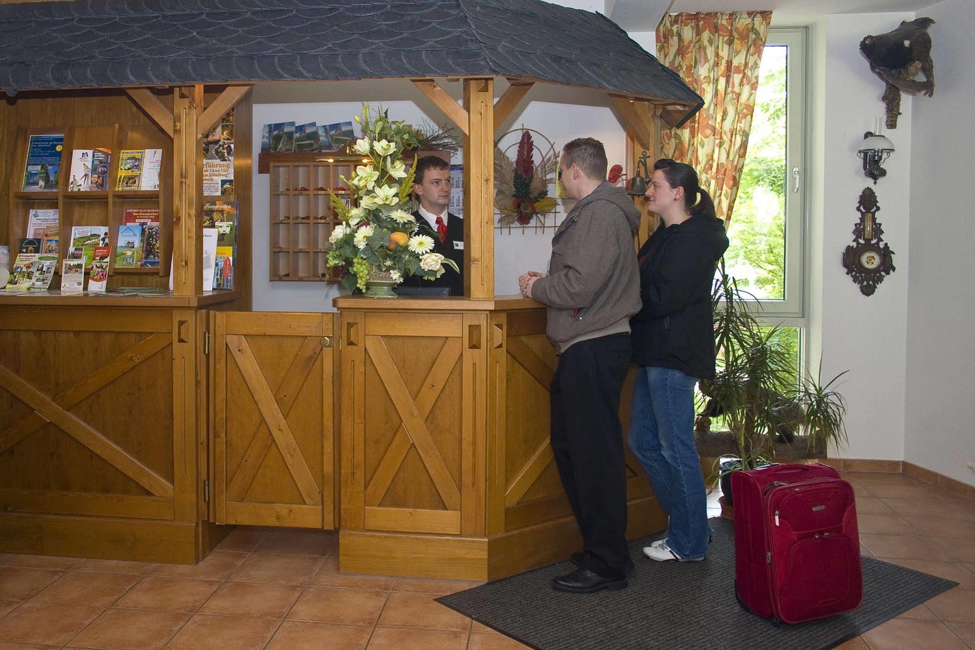 Hotel Haus Oberland マッサーベルク エクステリア 写真
